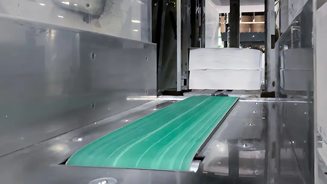 Inlog-Gämmerler RS 33 – automatischer Stapler für Druckprodukte mit Fördertechnik.